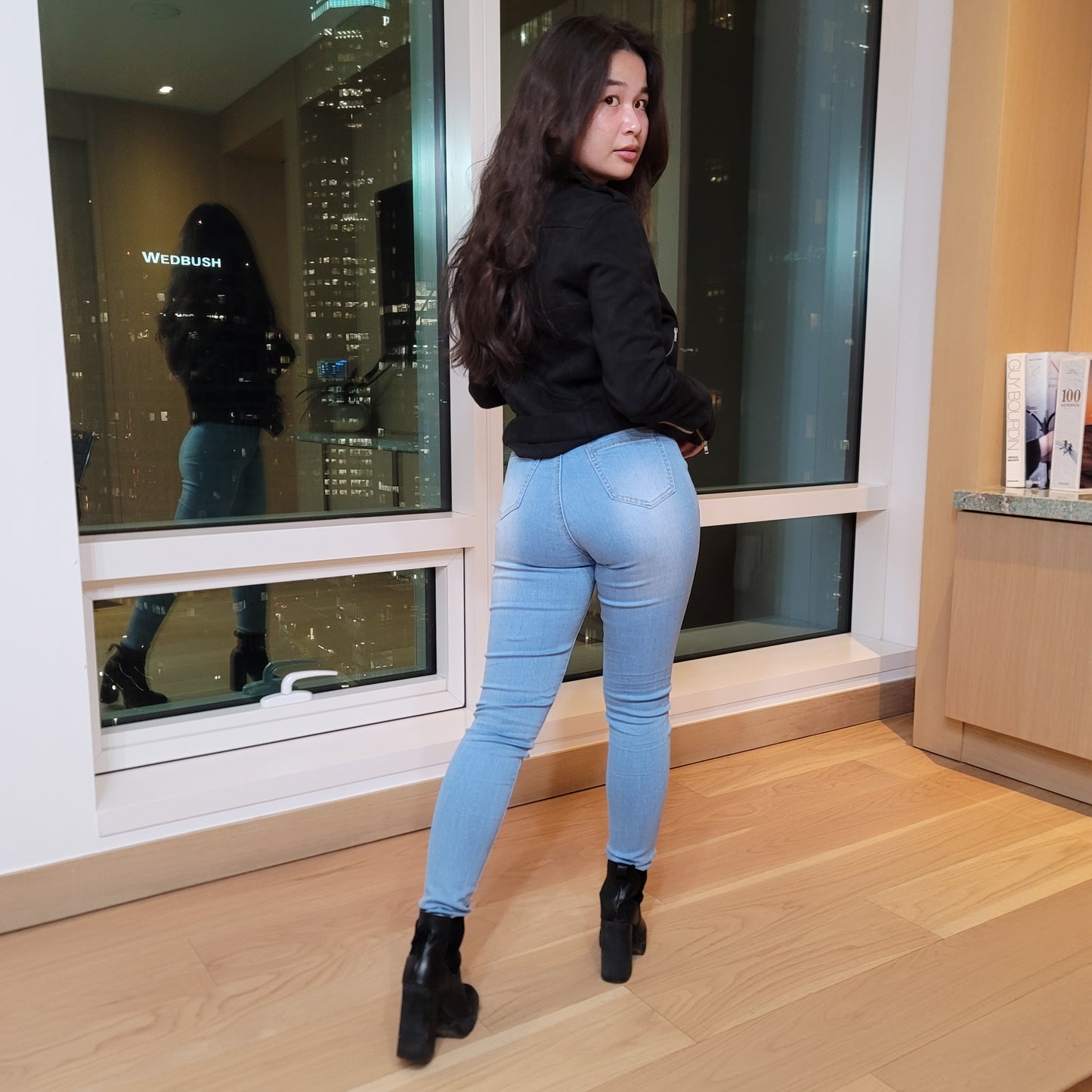 Women's Stretchy Denim Pants