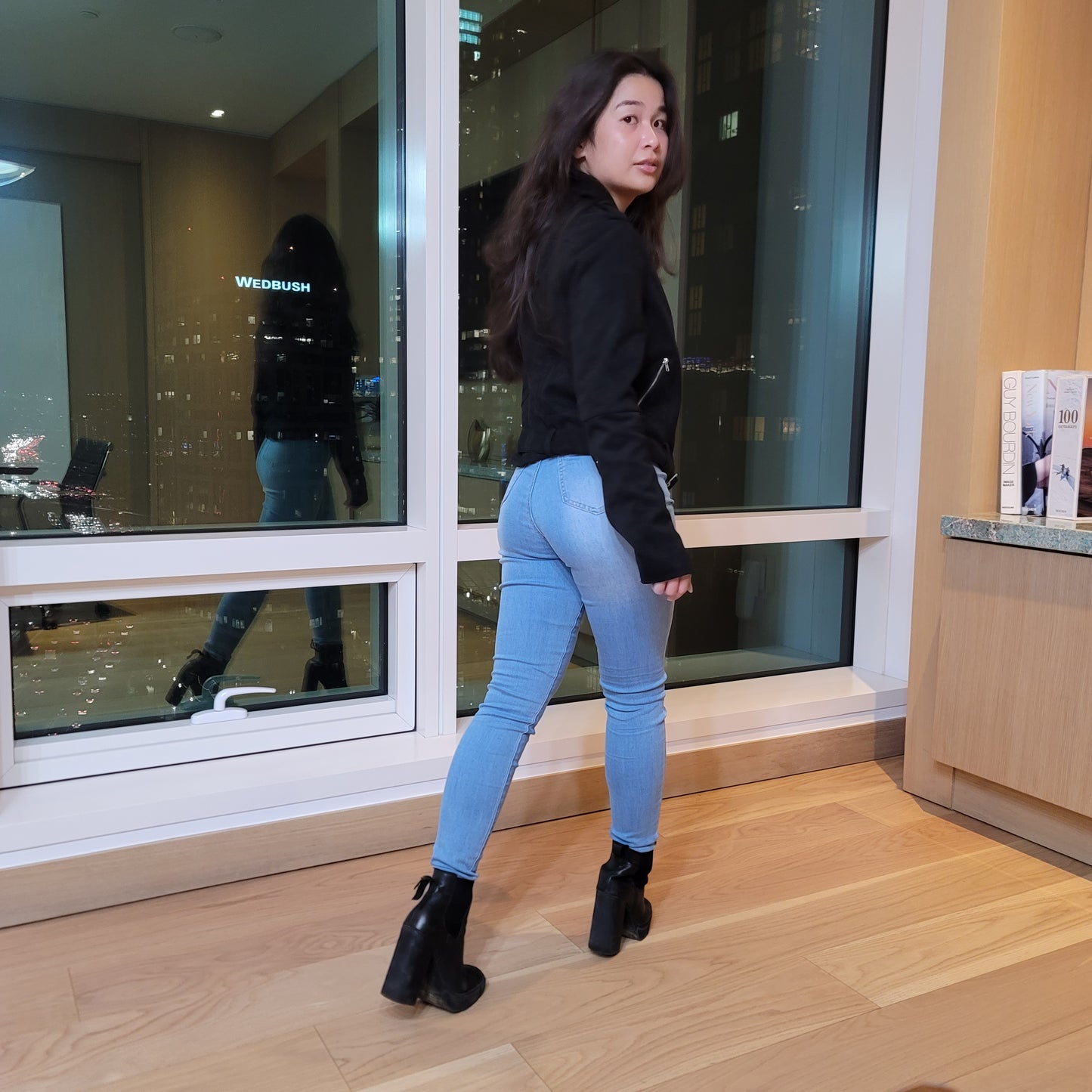 Women's Stretchy Denim Pants